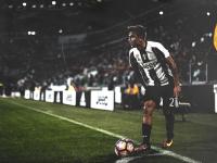 IM电竞投注平台-东决关键战之夜，卡瓦哈尔的制胜表现