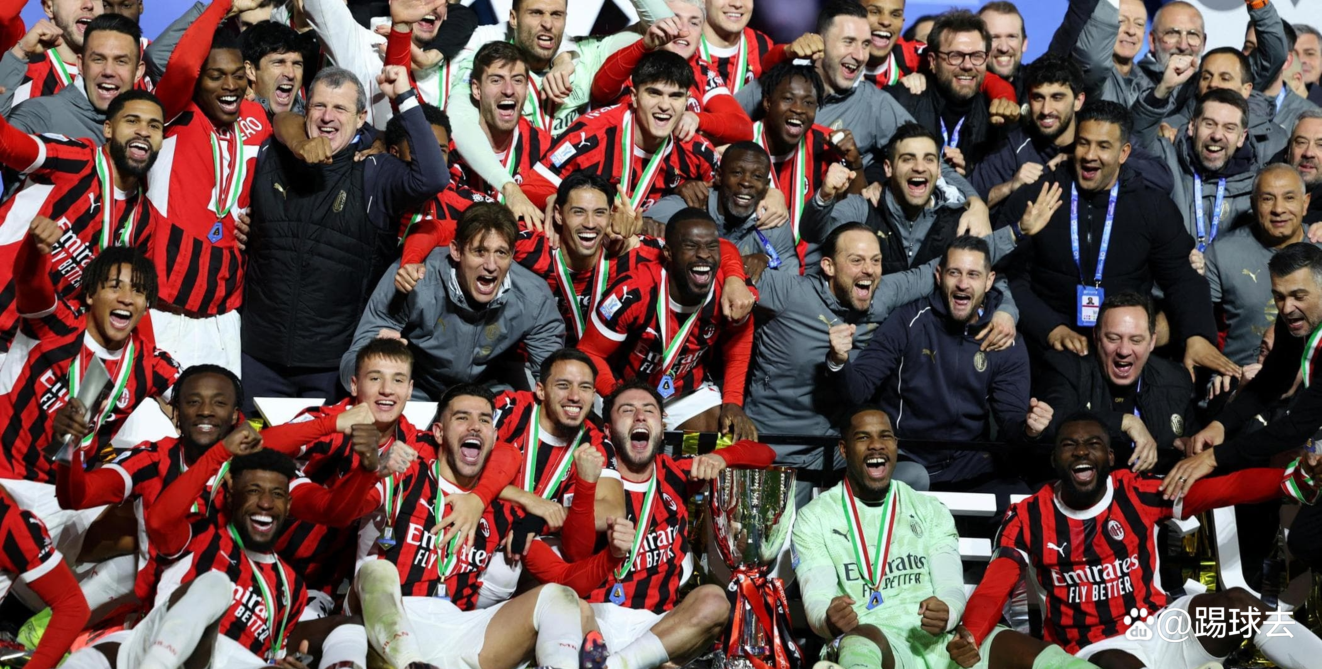 关于意甲联赛首轮比赛上演激烈争夺，球队实力均衡的信息