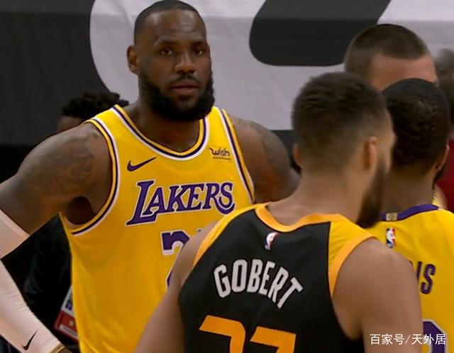 火箭碾压湖人B队，费沃斯高光表现的简单介绍