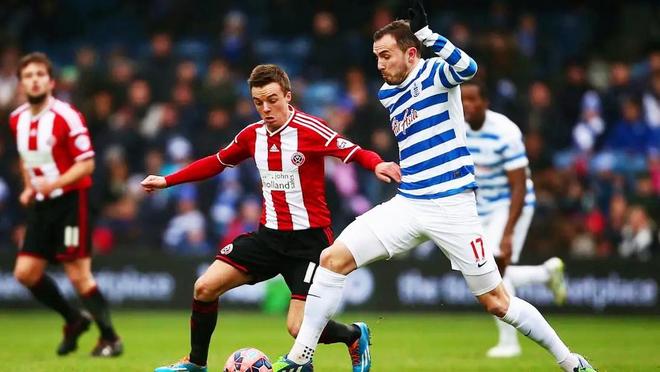 关于赫尔城客场战胜布莱克本，迈向冠军的信息