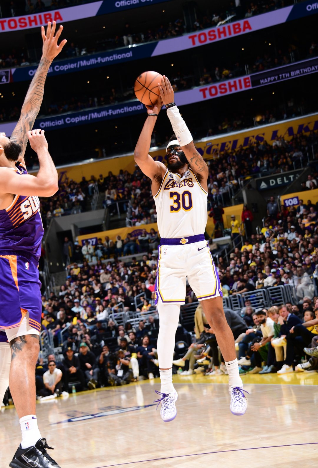 湖人逆转爵士，威斯布鲁克打破历史纪录的简单介绍