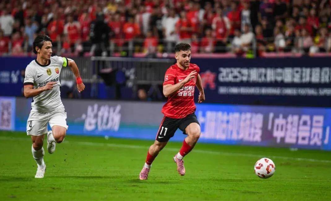 成都蓉城客场绝杀，取得关键三分，保级前途一片光明！的简单介绍